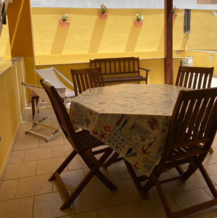 Casa Vacanze Il Giardino Dei Girasoli Марина-ди-Рагуза Экстерьер фото