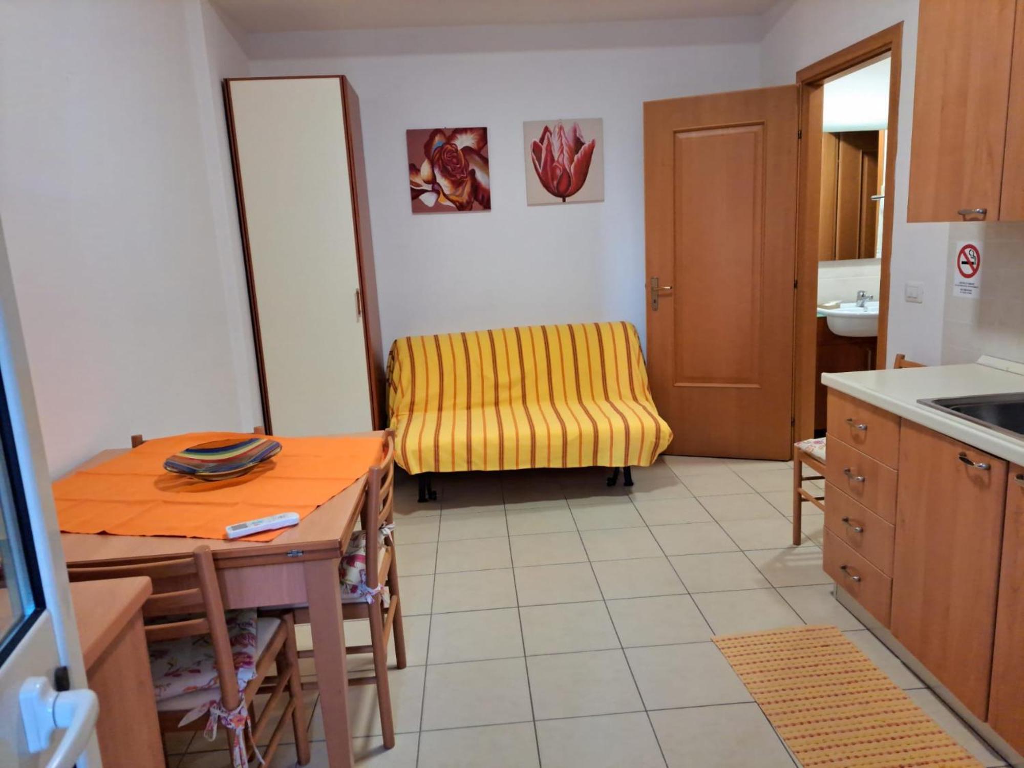 Casa Vacanze Il Giardino Dei Girasoli Марина-ди-Рагуза Экстерьер фото
