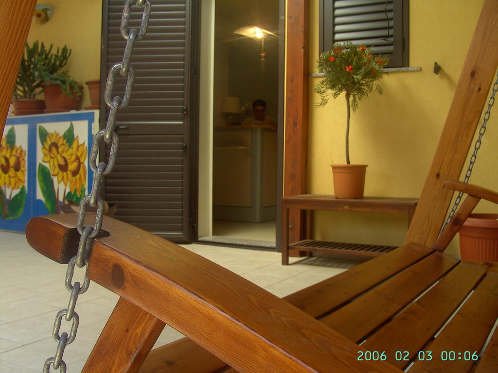 Casa Vacanze Il Giardino Dei Girasoli Марина-ди-Рагуза Экстерьер фото